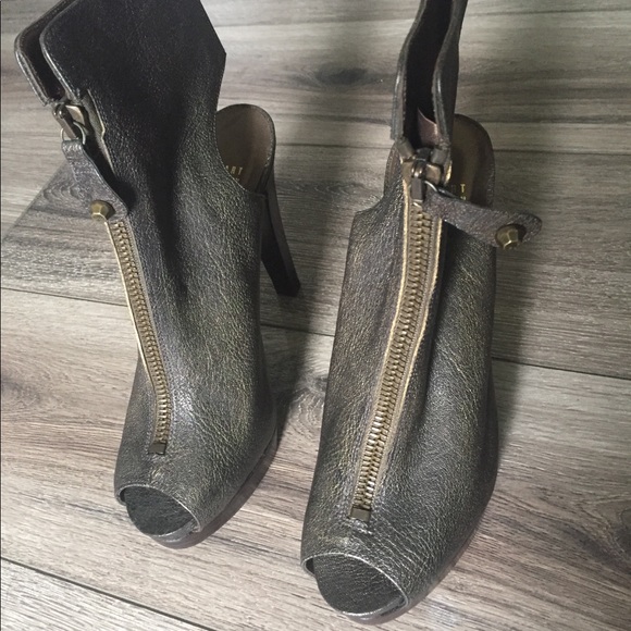 Stuart Weitzman Peep Toe Ankle Boots - Picture 3 of 6